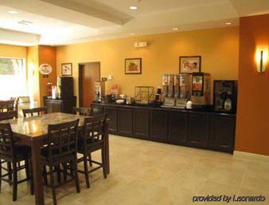 Super 8 By Wyndham Laporte La Porte Ristorante foto